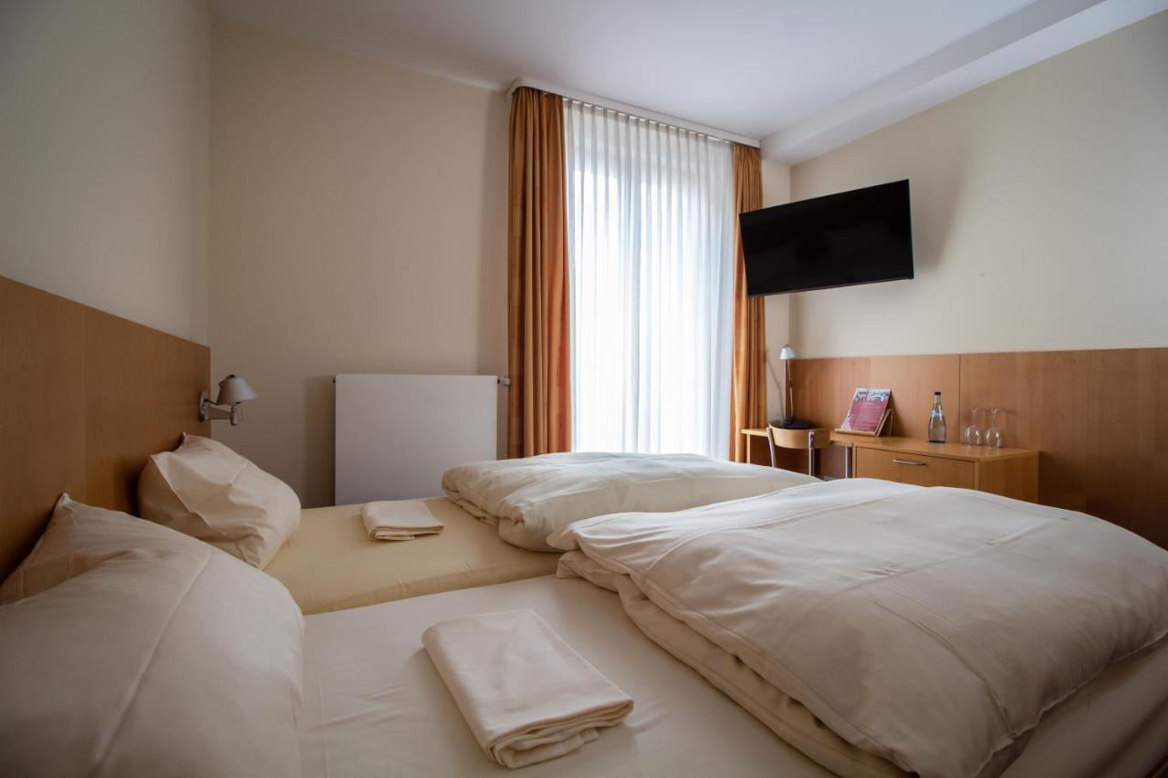 Hotel Goldene Gans MHG Exterior photo